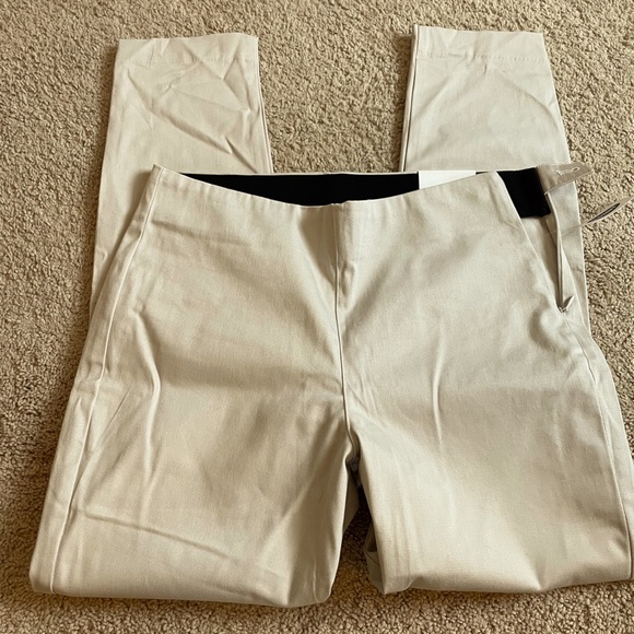 Old Navy Pants - old navy wow skinny pants khaki color